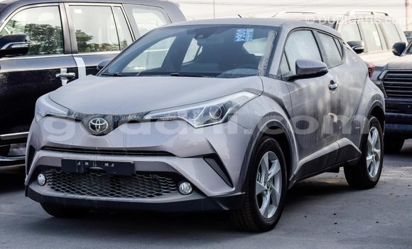 اشتري Imported Toyota C-HR آخر سيارة في Import - Dubai في الصومال اشتري Imported Toyota C-HR آخر سيارة في Import - Dubai في الصومال