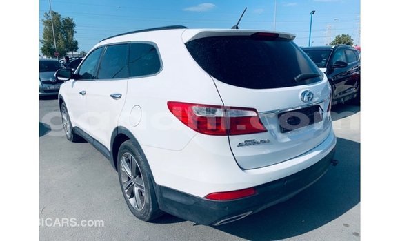 Buy Import Hyundai Santa Fe White Car in Import - Dubai in Somalia Buy Import Hyundai Santa Fe White Car in Import - Dubai in Somalia