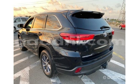 ይግዙ Imported Toyota Highlander ጥቁር መኪና በ Import - Dubai በ ሶማሊያ ይግዙ Imported Toyota Highlander ጥቁር መኪና በ Import - Dubai በ ሶማሊያ
