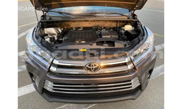 ይግዙ Imported Toyota Highlander ጥቁር መኪና በ Import - Dubai በ ሶማሊያ ይግዙ Imported Toyota Highlander ጥቁር መኪና በ Import - Dubai በ ሶማሊያ