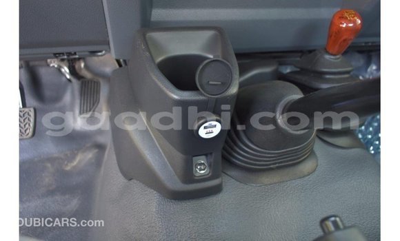 Imported Toyota Land Cruiser Other Makiinaa iti Import - Dubai keessatti Somalia keessatti Imported Toyota Land Cruiser Other Makiinaa iti Import - Dubai keessatti Somalia keessatti