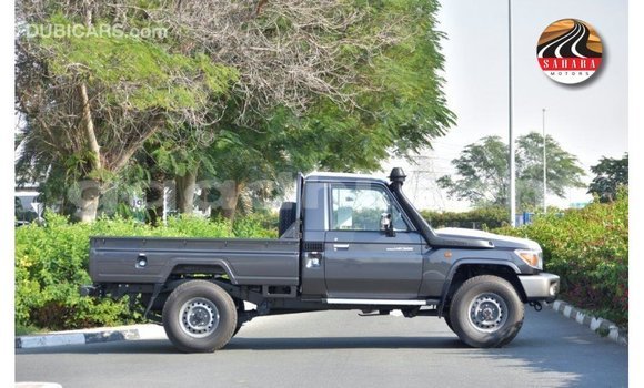 Imported Toyota Land Cruiser Other Makiinaa iti Import - Dubai keessatti Somalia keessatti Imported Toyota Land Cruiser Other Makiinaa iti Import - Dubai keessatti Somalia keessatti