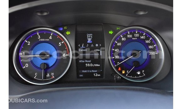 Imported Toyota Hilux Black Makiinaa iti Import - Dubai keessatti Somalia keessatti Imported Toyota Hilux Black Makiinaa iti Import - Dubai keessatti Somalia keessatti