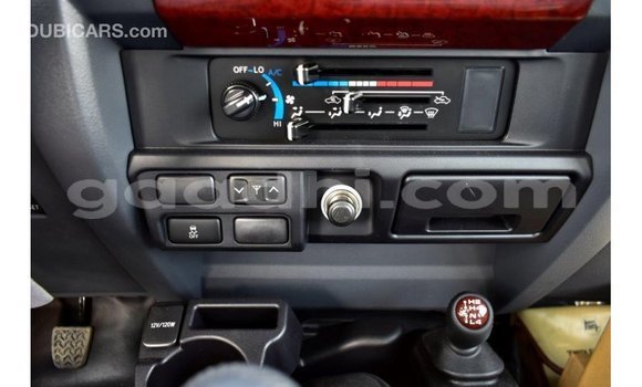 Imported Toyota Land Cruiser Other Makiinaa iti Import - Dubai keessatti Somalia keessatti Imported Toyota Land Cruiser Other Makiinaa iti Import - Dubai keessatti Somalia keessatti