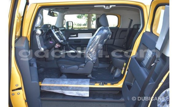 Imported Toyota FJ Cruiser Other Makiinaa iti Import - Dubai keessatti Somalia keessatti Imported Toyota FJ Cruiser Other Makiinaa iti Import - Dubai keessatti Somalia keessatti