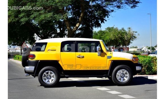 Imported Toyota FJ Cruiser Other Makiinaa iti Import - Dubai keessatti Somalia keessatti Imported Toyota FJ Cruiser Other Makiinaa iti Import - Dubai keessatti Somalia keessatti