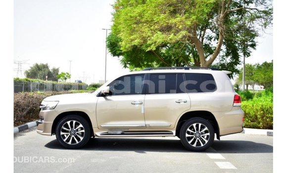 Imported Toyota Land Cruiser Other Makiinaa iti Import - Dubai keessatti Somalia keessatti Imported Toyota Land Cruiser Other Makiinaa iti Import - Dubai keessatti Somalia keessatti