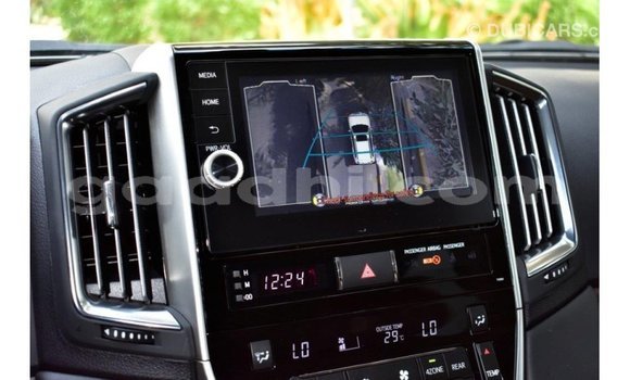 Imported Toyota Land Cruiser Other Makiinaa iti Import - Dubai keessatti Somalia keessatti Imported Toyota Land Cruiser Other Makiinaa iti Import - Dubai keessatti Somalia keessatti