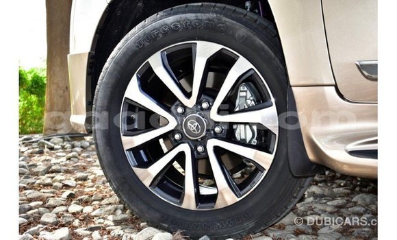 Imported Toyota Land Cruiser Other Makiinaa iti Import - Dubai keessatti Somalia keessatti Imported Toyota Land Cruiser Other Makiinaa iti Import - Dubai keessatti Somalia keessatti