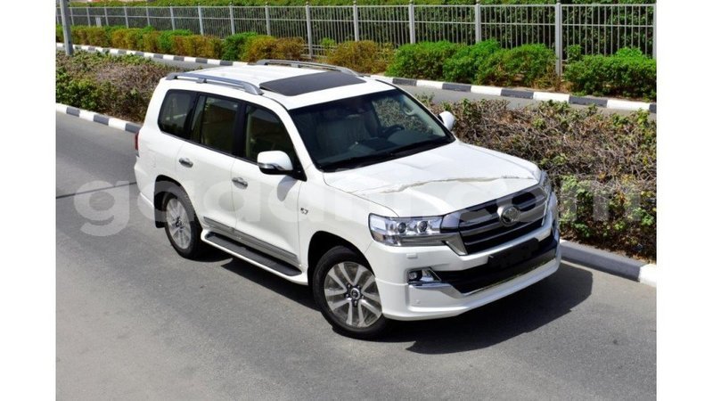 Big with watermark toyota land cruiser somalia import dubai 3225