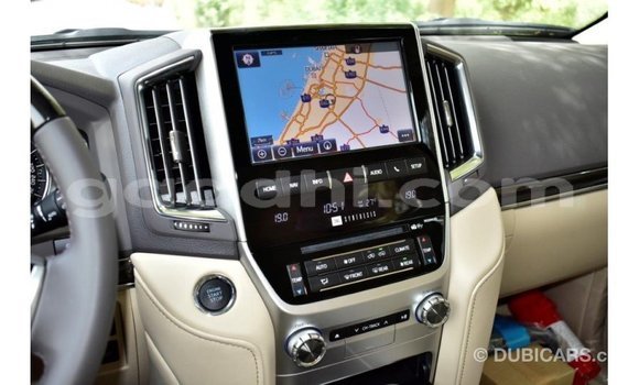 Buy Import Toyota Land Cruiser White Car in Import - Dubai in Somalia Buy Import Toyota Land Cruiser White Car in Import - Dubai in Somalia