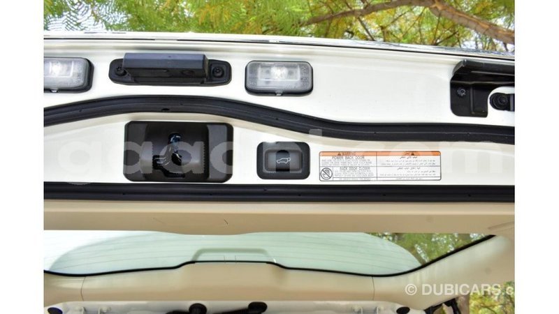 Big with watermark toyota land cruiser somalia import dubai 3225