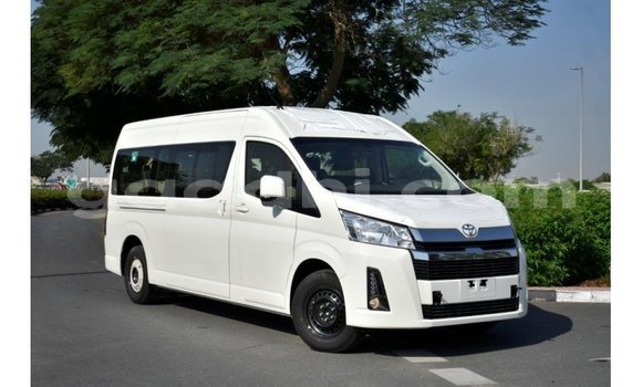 Buy Import Toyota Hiace White Car in Import - Dubai in Somalia Buy Import Toyota Hiace White Car in Import - Dubai in Somalia