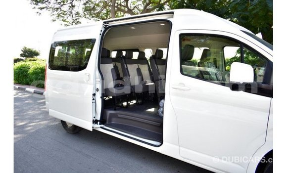 Buy Import Toyota Hiace White Car in Import - Dubai in Somalia Buy Import Toyota Hiace White Car in Import - Dubai in Somalia