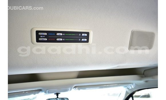 Buy Import Toyota Hiace White Car in Import - Dubai in Somalia Buy Import Toyota Hiace White Car in Import - Dubai in Somalia
