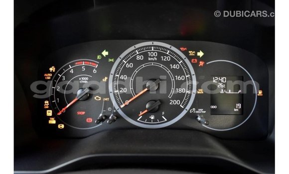 Buy Import Toyota Hiace White Car in Import - Dubai in Somalia Buy Import Toyota Hiace White Car in Import - Dubai in Somalia