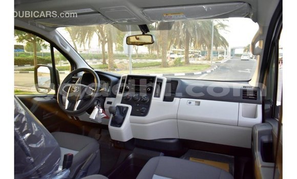 Buy Import Toyota Hiace White Car in Import - Dubai in Somalia Buy Import Toyota Hiace White Car in Import - Dubai in Somalia