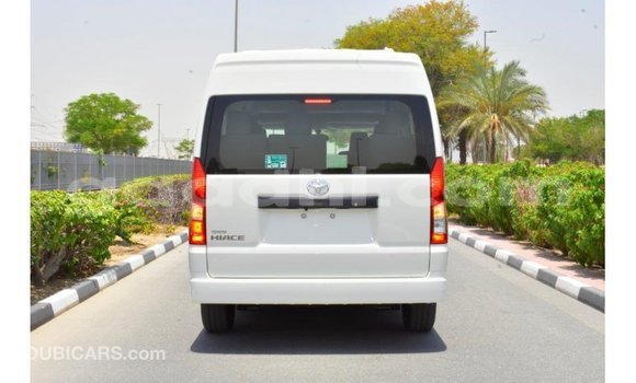 Buy Import Toyota Hiace White Car in Import - Dubai in Somalia Buy Import Toyota Hiace White Car in Import - Dubai in Somalia