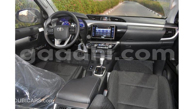 Big with watermark toyota hilux somalia import dubai 3233