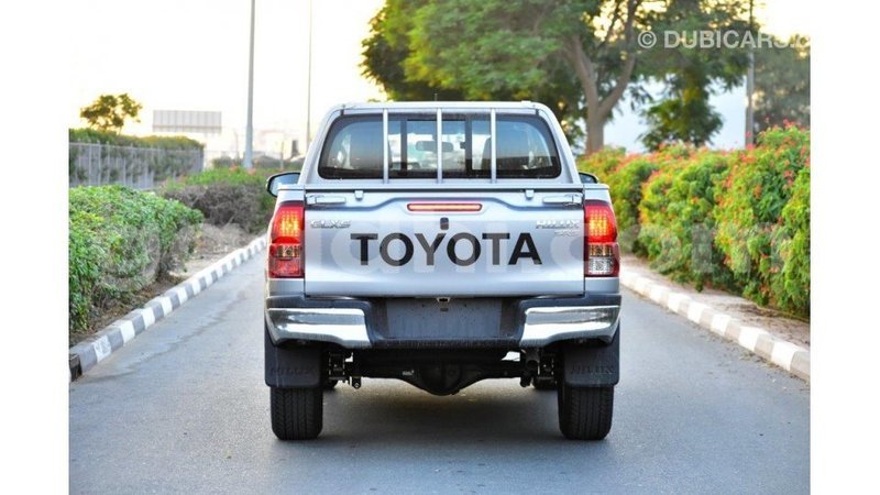 Big with watermark toyota hilux somalia import dubai 3233