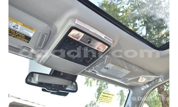 Buy Import Toyota HiAce White Truck in Import - Dubai in Somalia Buy Import Toyota HiAce White Truck in Import - Dubai in Somalia