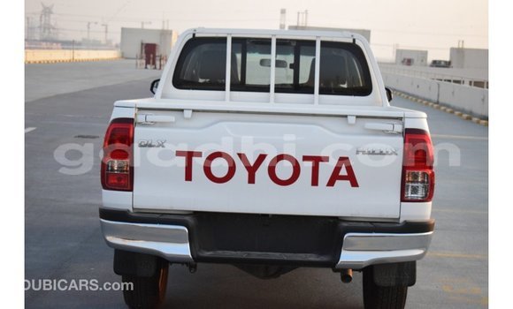 Buy Import Toyota Hilux White Car in Import - Dubai in Somalia Buy Import Toyota Hilux White Car in Import - Dubai in Somalia
