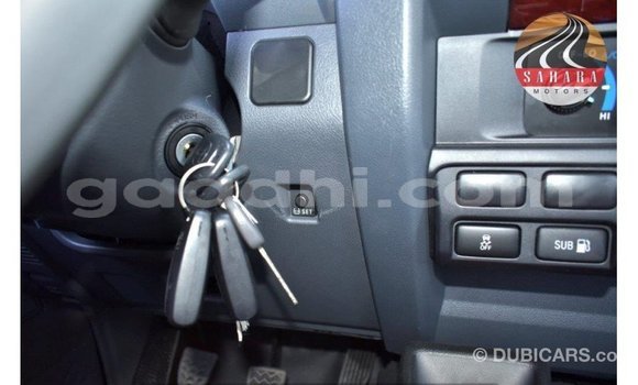 Imported Toyota Land Cruiser Red Makiinaa iti Import - Dubai keessatti Somalia keessatti Imported Toyota Land Cruiser Red Makiinaa iti Import - Dubai keessatti Somalia keessatti