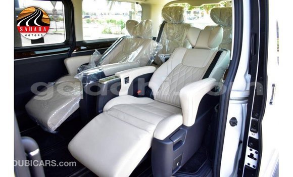 Buy Import Toyota Granvia White Car in Import - Dubai in Somalia Buy Import Toyota Granvia White Car in Import - Dubai in Somalia