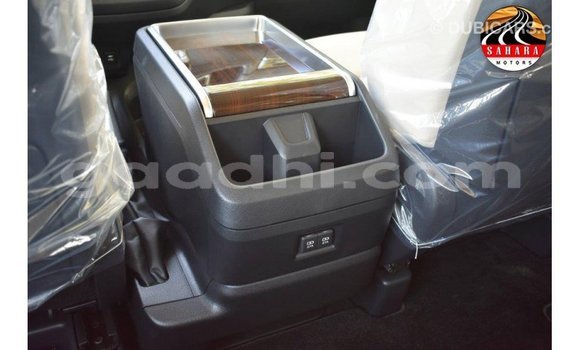 Buy Import Toyota Granvia White Car in Import - Dubai in Somalia Buy Import Toyota Granvia White Car in Import - Dubai in Somalia