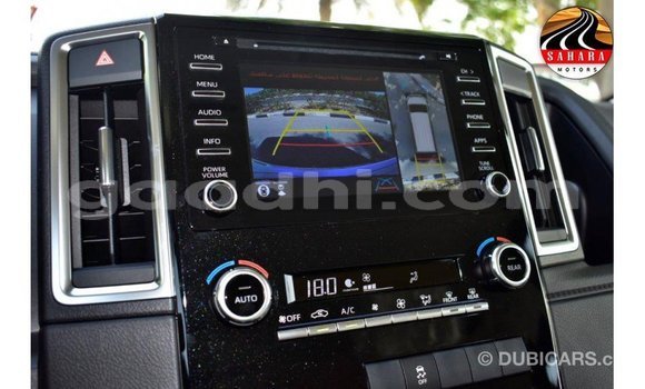 Buy Import Toyota Granvia White Car in Import - Dubai in Somalia Buy Import Toyota Granvia White Car in Import - Dubai in Somalia