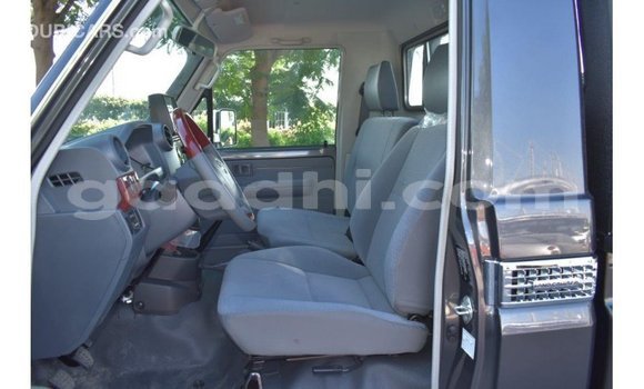 Imported Toyota Land Cruiser Other Makiinaa iti Import - Dubai keessatti Somalia keessatti Imported Toyota Land Cruiser Other Makiinaa iti Import - Dubai keessatti Somalia keessatti