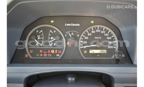 Imported Toyota Land Cruiser Other Makiinaa iti Import - Dubai keessatti Somalia keessatti Imported Toyota Land Cruiser Other Makiinaa iti Import - Dubai keessatti Somalia keessatti