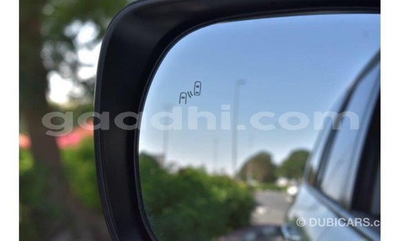 Buy Import Toyota Land Cruiser White Car in Import - Dubai in Somalia Buy Import Toyota Land Cruiser White Car in Import - Dubai in Somalia