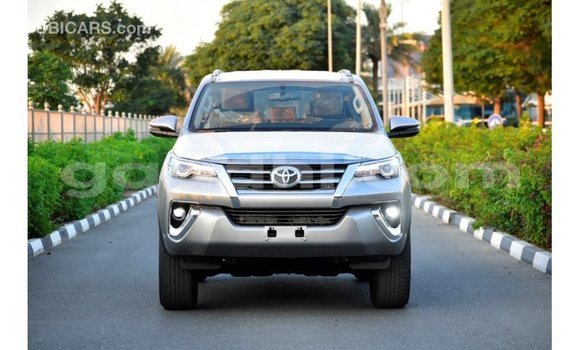 Imported Toyota Fortuner Other Makiinaa iti Import - Dubai keessatti Somalia keessatti Imported Toyota Fortuner Other Makiinaa iti Import - Dubai keessatti Somalia keessatti