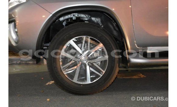 Imported Toyota Fortuner Other Makiinaa iti Import - Dubai keessatti Somalia keessatti Imported Toyota Fortuner Other Makiinaa iti Import - Dubai keessatti Somalia keessatti