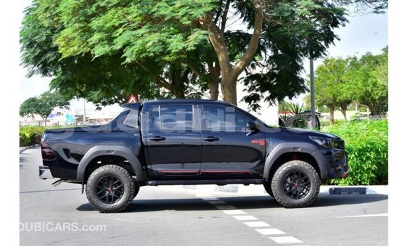 Imported Toyota Hilux Black Makiinaa iti Import - Dubai keessatti Somalia keessatti Imported Toyota Hilux Black Makiinaa iti Import - Dubai keessatti Somalia keessatti