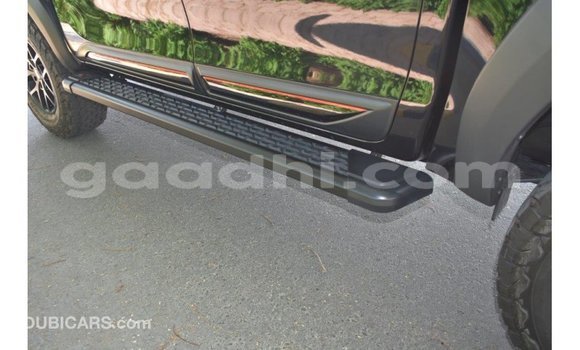 Imported Toyota Hilux Black Makiinaa iti Import - Dubai keessatti Somalia keessatti Imported Toyota Hilux Black Makiinaa iti Import - Dubai keessatti Somalia keessatti