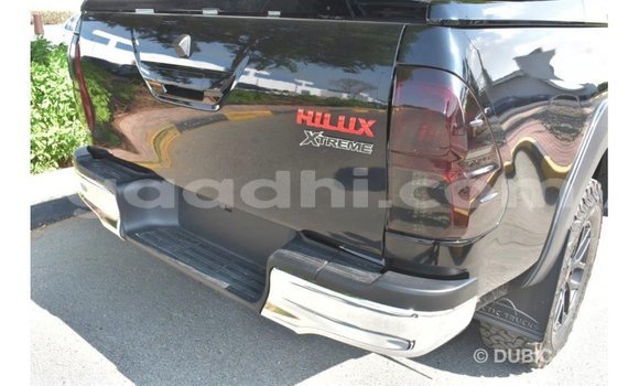 Imported Toyota Hilux Black Makiinaa iti Import - Dubai keessatti Somalia keessatti Imported Toyota Hilux Black Makiinaa iti Import - Dubai keessatti Somalia keessatti