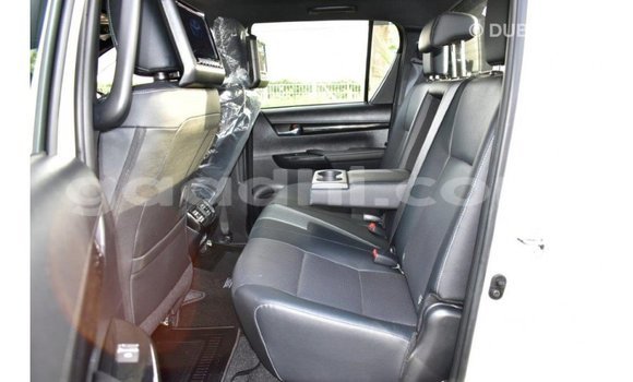 Buy Import Toyota Hilux White Car in Import - Dubai in Somalia Buy Import Toyota Hilux White Car in Import - Dubai in Somalia