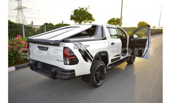Buy Import Toyota Hilux White Car in Import - Dubai in Somalia Buy Import Toyota Hilux White Car in Import - Dubai in Somalia