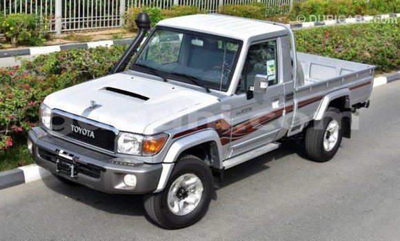 Imported Toyota Land Cruiser Other Makiinaa iti Import - Dubai keessatti Somalia keessatti Imported Toyota Land Cruiser Other Makiinaa iti Import - Dubai keessatti Somalia keessatti