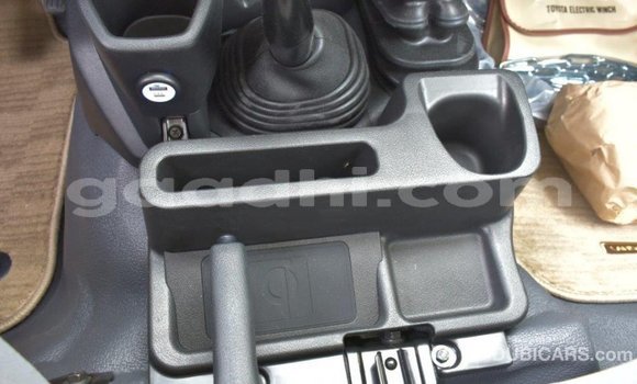 Imported Toyota Land Cruiser Other Makiinaa iti Import - Dubai keessatti Somalia keessatti Imported Toyota Land Cruiser Other Makiinaa iti Import - Dubai keessatti Somalia keessatti