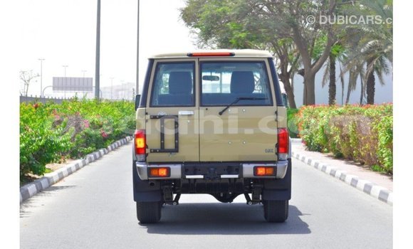 Buy Import Toyota Land Cruiser Beige Car in Import - Dubai in Somalia Buy Import Toyota Land Cruiser Beige Car in Import - Dubai in Somalia