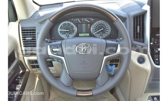 Buy Import Toyota Land Cruiser White Car in Import - Dubai in Somalia Buy Import Toyota Land Cruiser White Car in Import - Dubai in Somalia