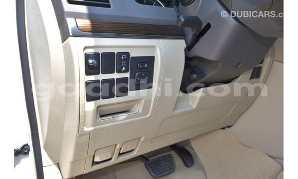Buy Import Toyota Land Cruiser White Car in Import - Dubai in Somalia Buy Import Toyota Land Cruiser White Car in Import - Dubai in Somalia