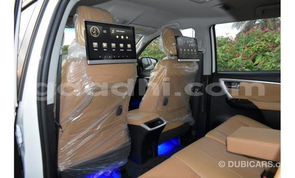 Buy Import Toyota Fortuner White Car in Import - Dubai in Somalia Buy Import Toyota Fortuner White Car in Import - Dubai in Somalia