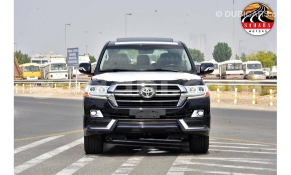 Imported Toyota Land Cruiser Black Makiinaa iti Import - Dubai keessatti Somalia keessatti Imported Toyota Land Cruiser Black Makiinaa iti Import - Dubai keessatti Somalia keessatti