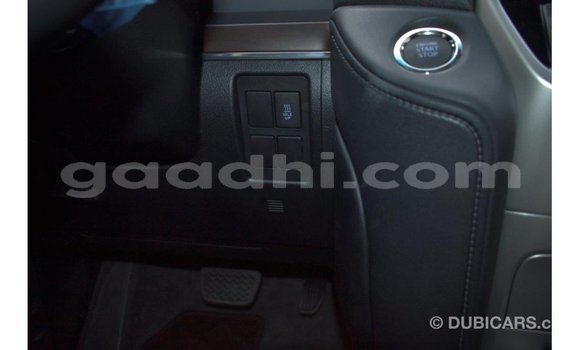 Imported Toyota Land Cruiser Black Makiinaa iti Import - Dubai keessatti Somalia keessatti Imported Toyota Land Cruiser Black Makiinaa iti Import - Dubai keessatti Somalia keessatti