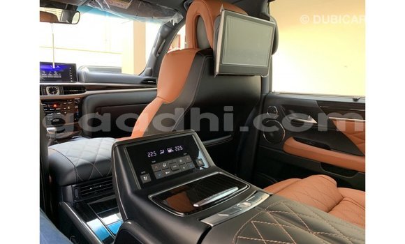 اشتري Imported Lexus LX أبيض سيارة في Import - Dubai في الصومال اشتري Imported Lexus LX أبيض سيارة في Import - Dubai في الصومال