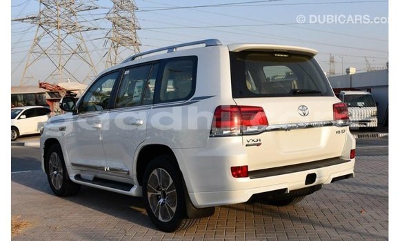 Buy Import Toyota Land Cruiser White Car in Import - Dubai in Somalia Buy Import Toyota Land Cruiser White Car in Import - Dubai in Somalia